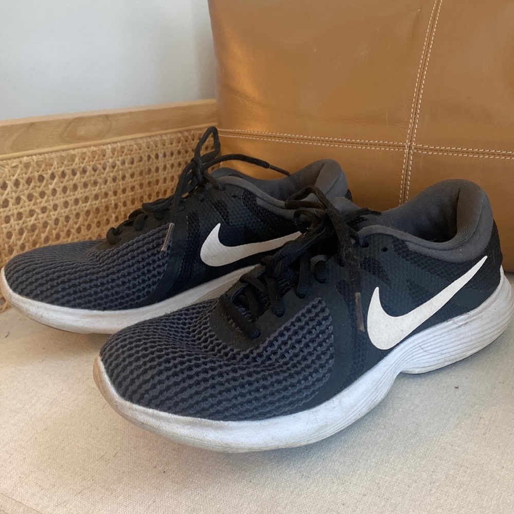NIKE sneaker